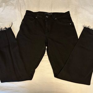 KOLLAR DISTRESSED SKINNY JEANS